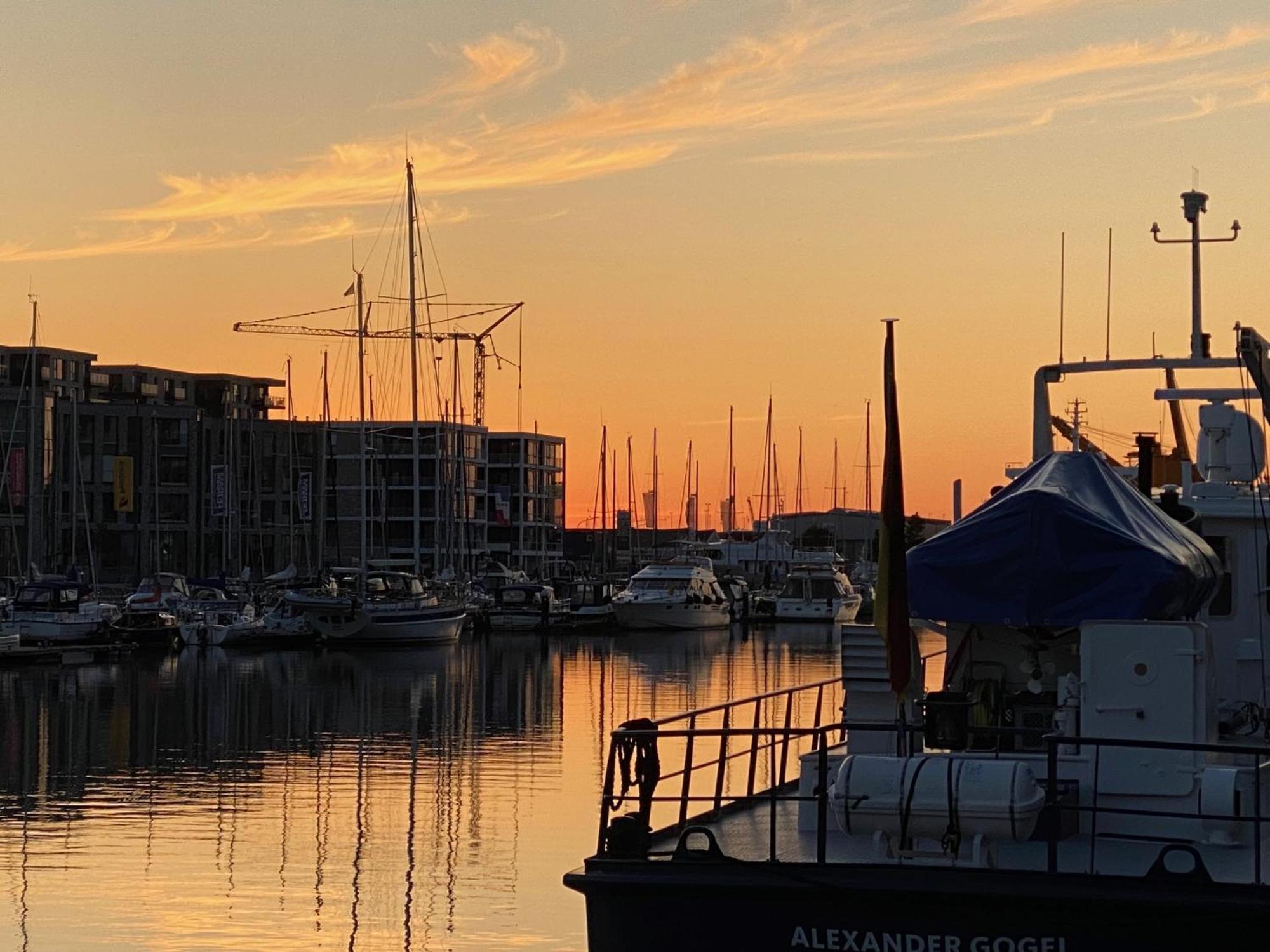 Ferienwohnung Bootshaus Am Neuen Hafen Bremerhaven Exterior foto